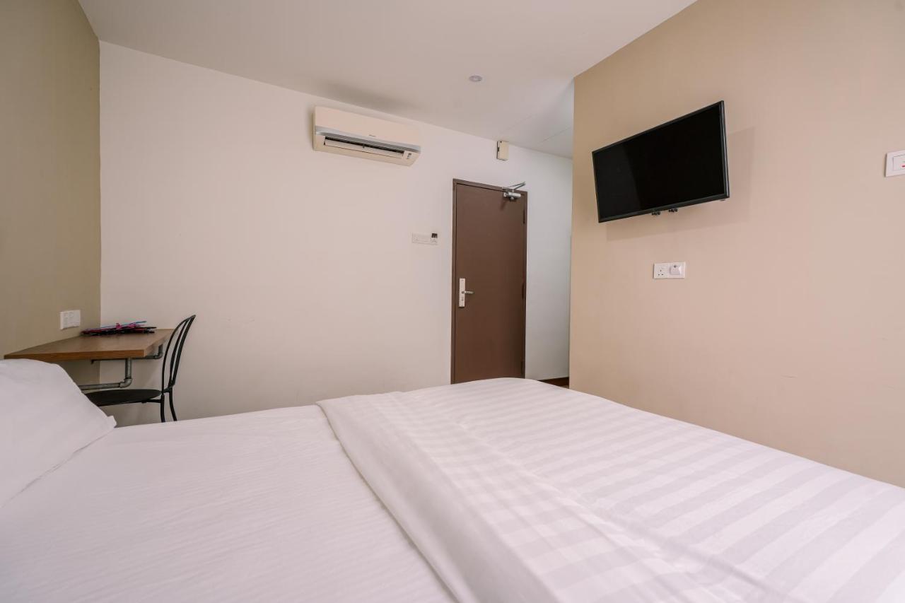 3C Hotel Setia Walk Puchong Esterno foto